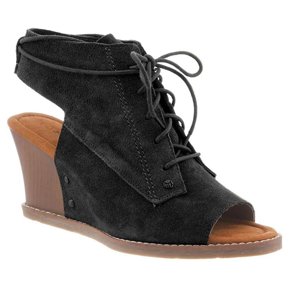 Aracelli Wedge Shooties by Bearpaw