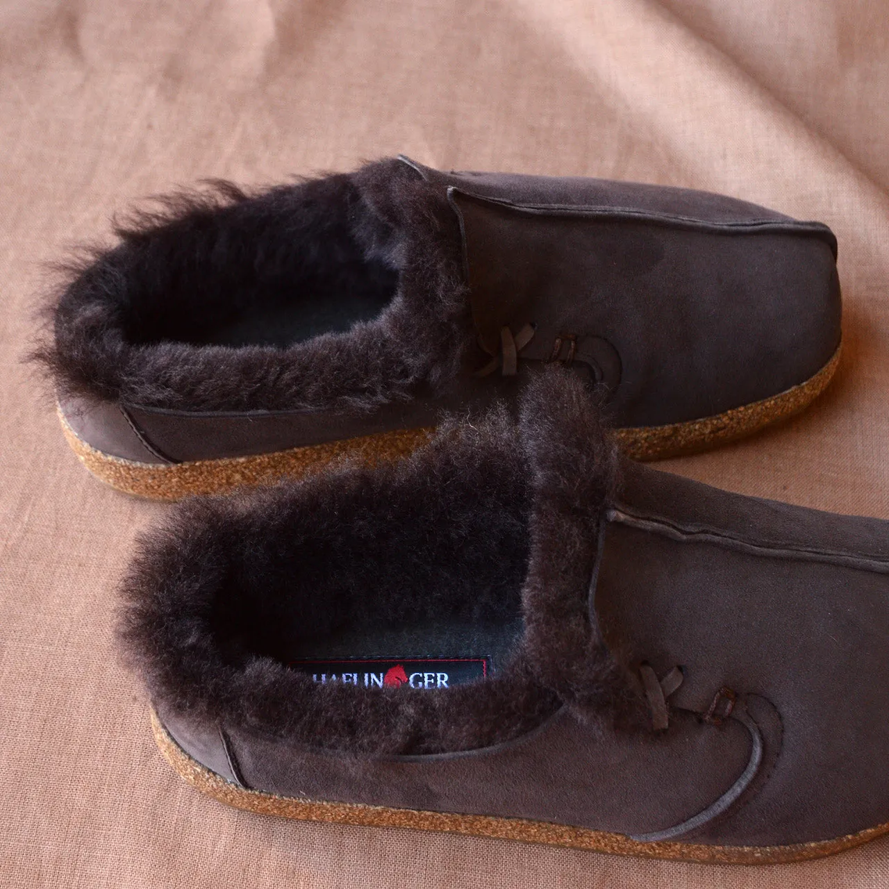 Sheepskin Clogs - Saskatchewan - Coffee (Adults 36-42)